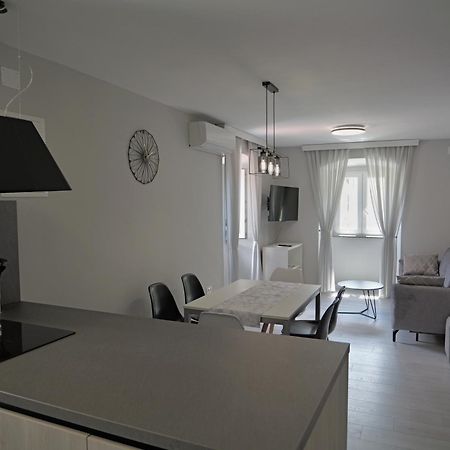 Apartman Jadreskic Мощеничка-Драга Экстерьер фото